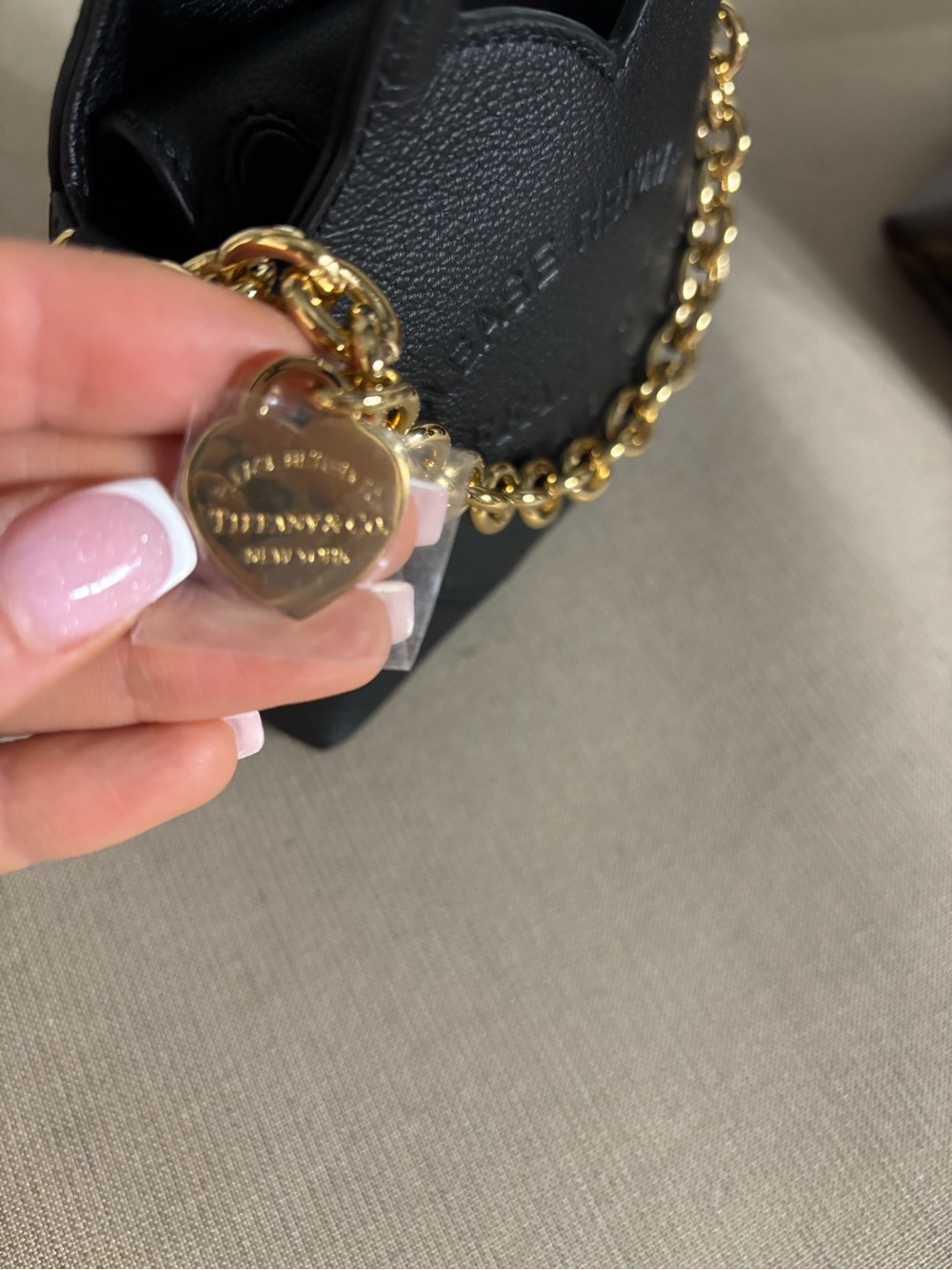 Tiffany & Co. Return to Tiffany Mini Heart Tote Bag | Black Leather | $1,750 - Picture 14 of 15